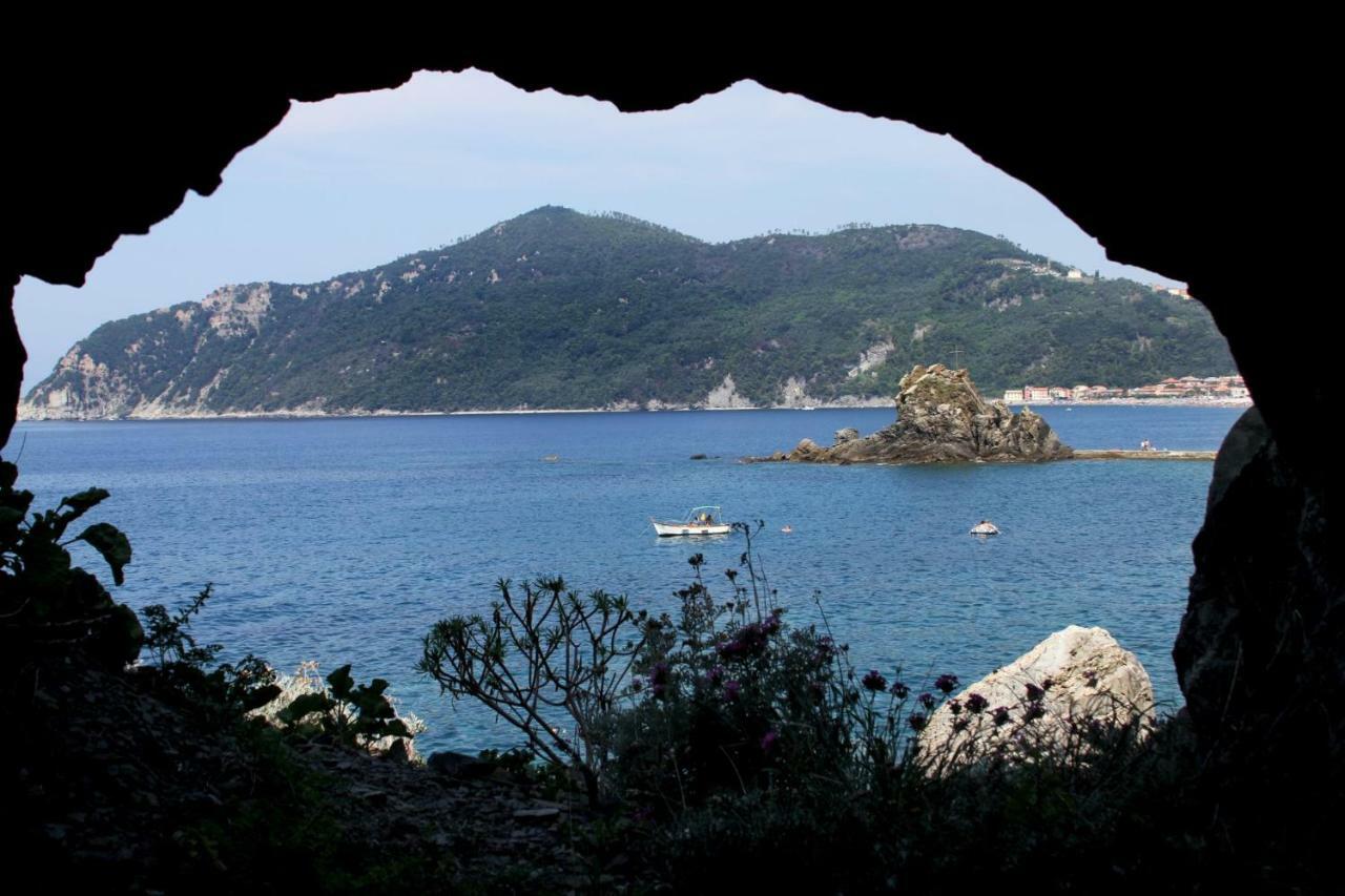Asseu Hotel Sestri Levante Exterior photo