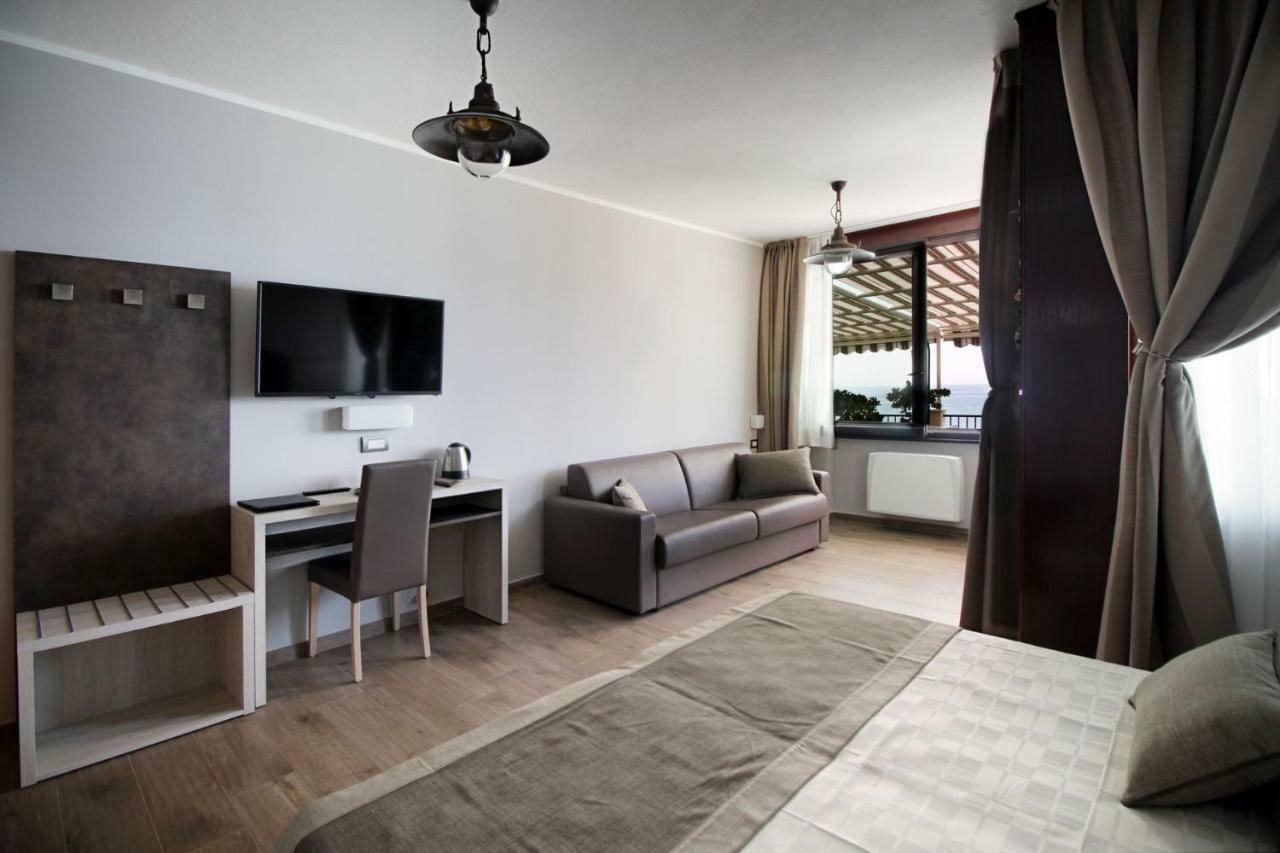 Asseu Hotel Sestri Levante Exterior photo
