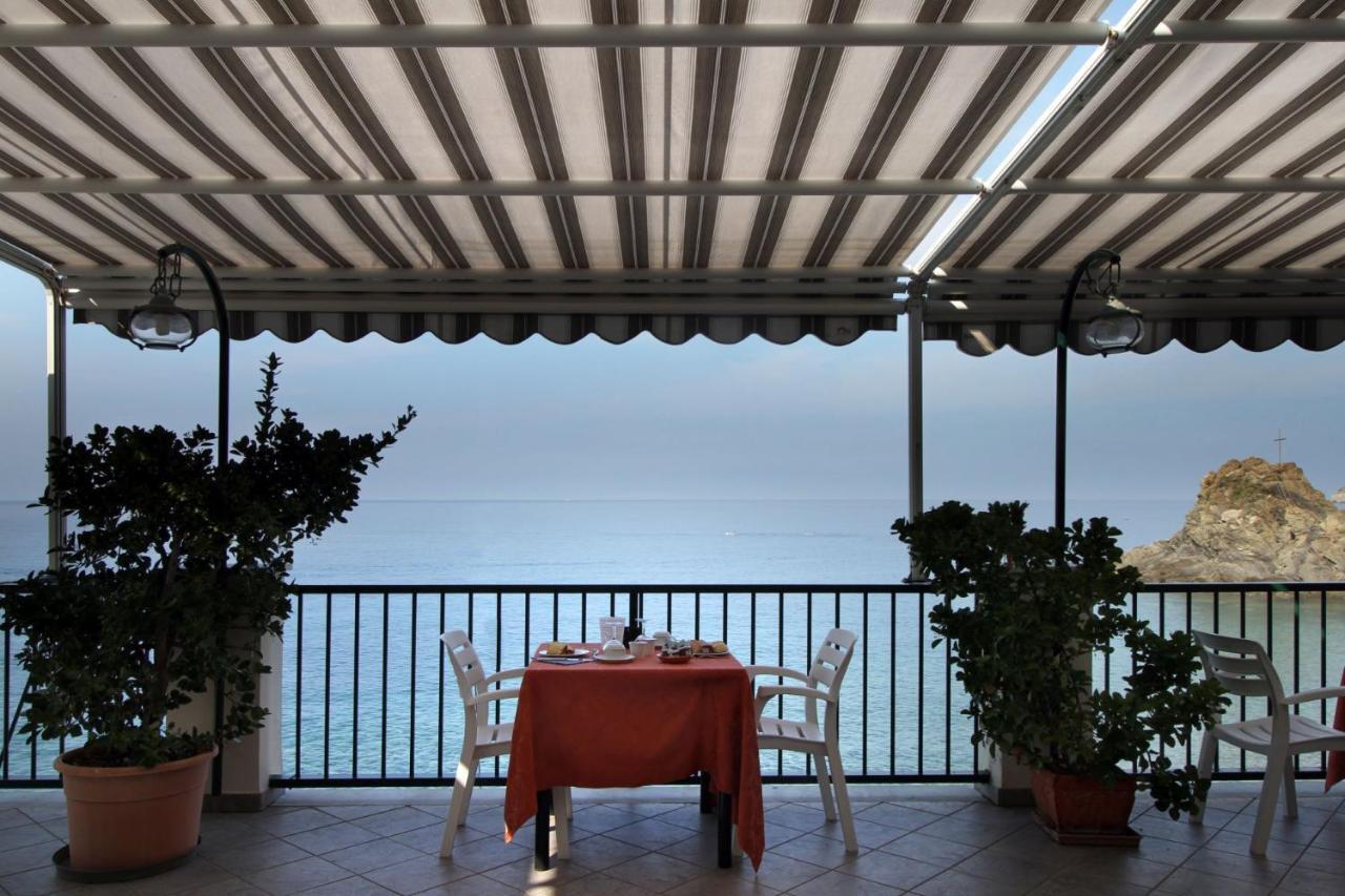 Asseu Hotel Sestri Levante Exterior photo